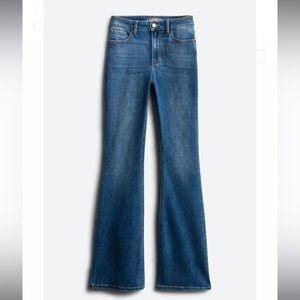 JUST USA
Lianne High Rise Flare Jean
14 | Light Blue